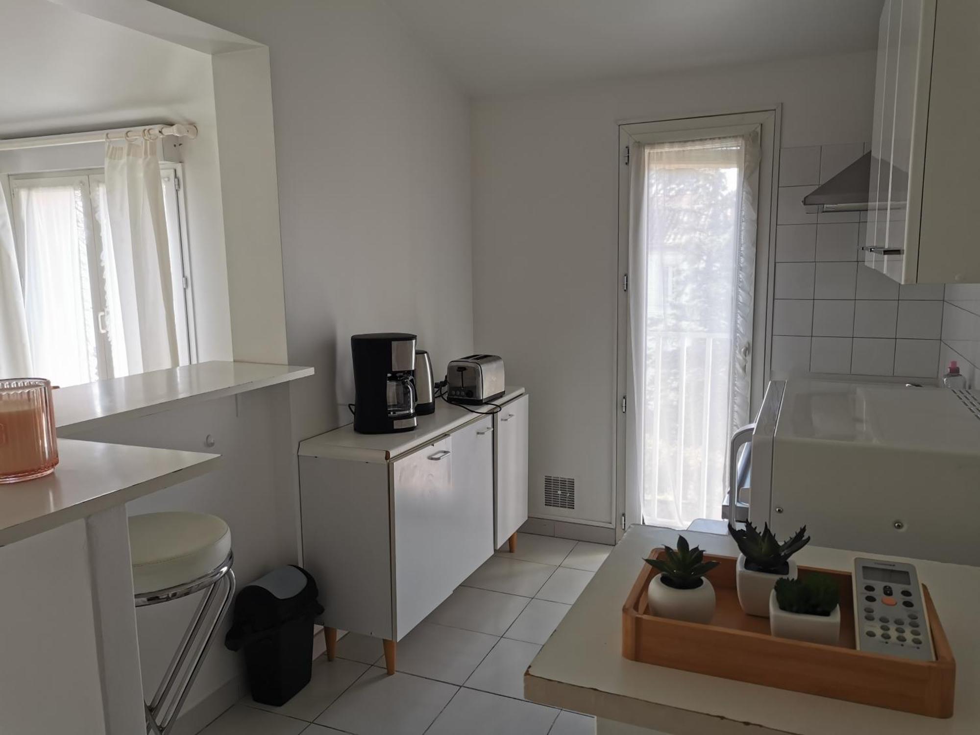 Des Abeilles Apartment Avignon